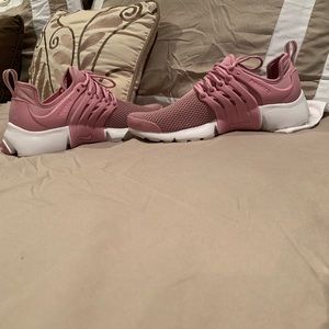 Nike Shoes - ****SOLD***Women’s presto running shoes. Nike Shoes - ****SOLD***Women’s presto running shoes.